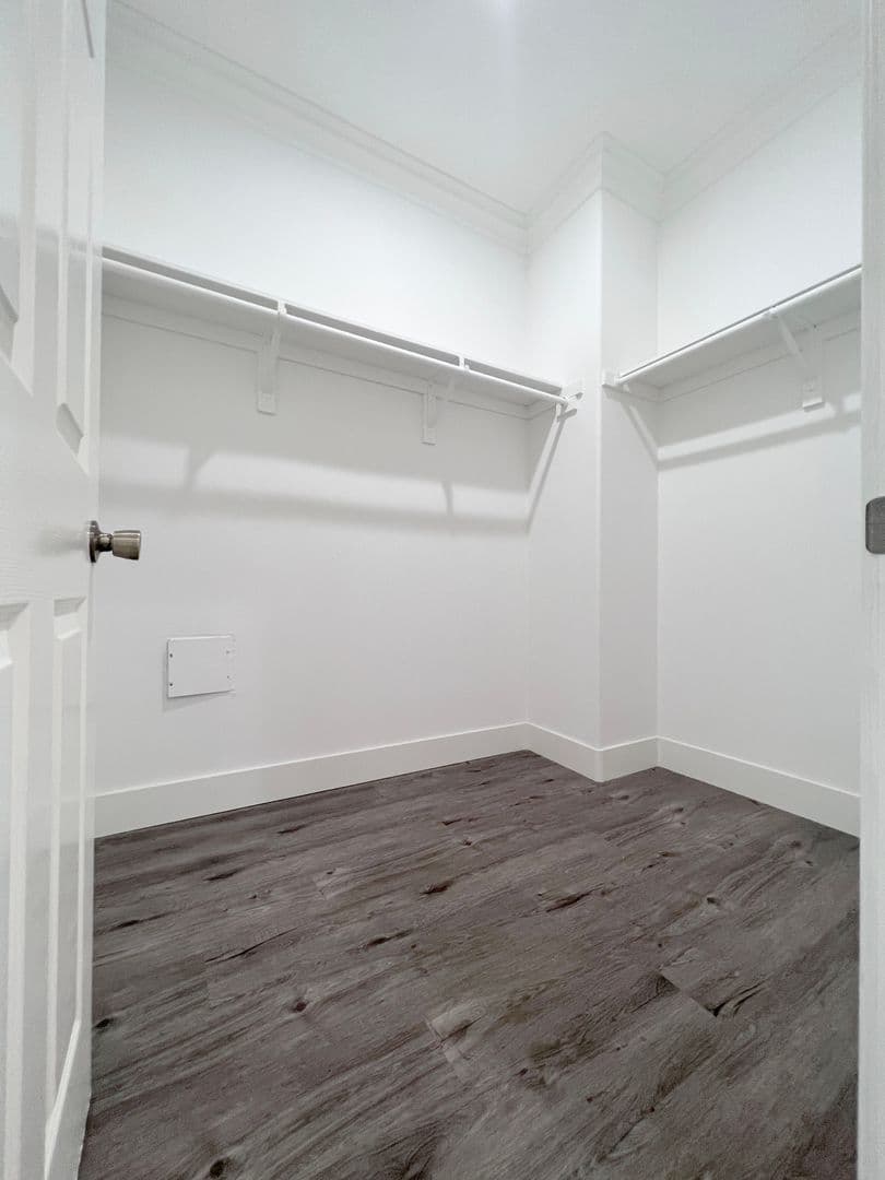 Huntington Beach House: 9362 Leilani Dr.