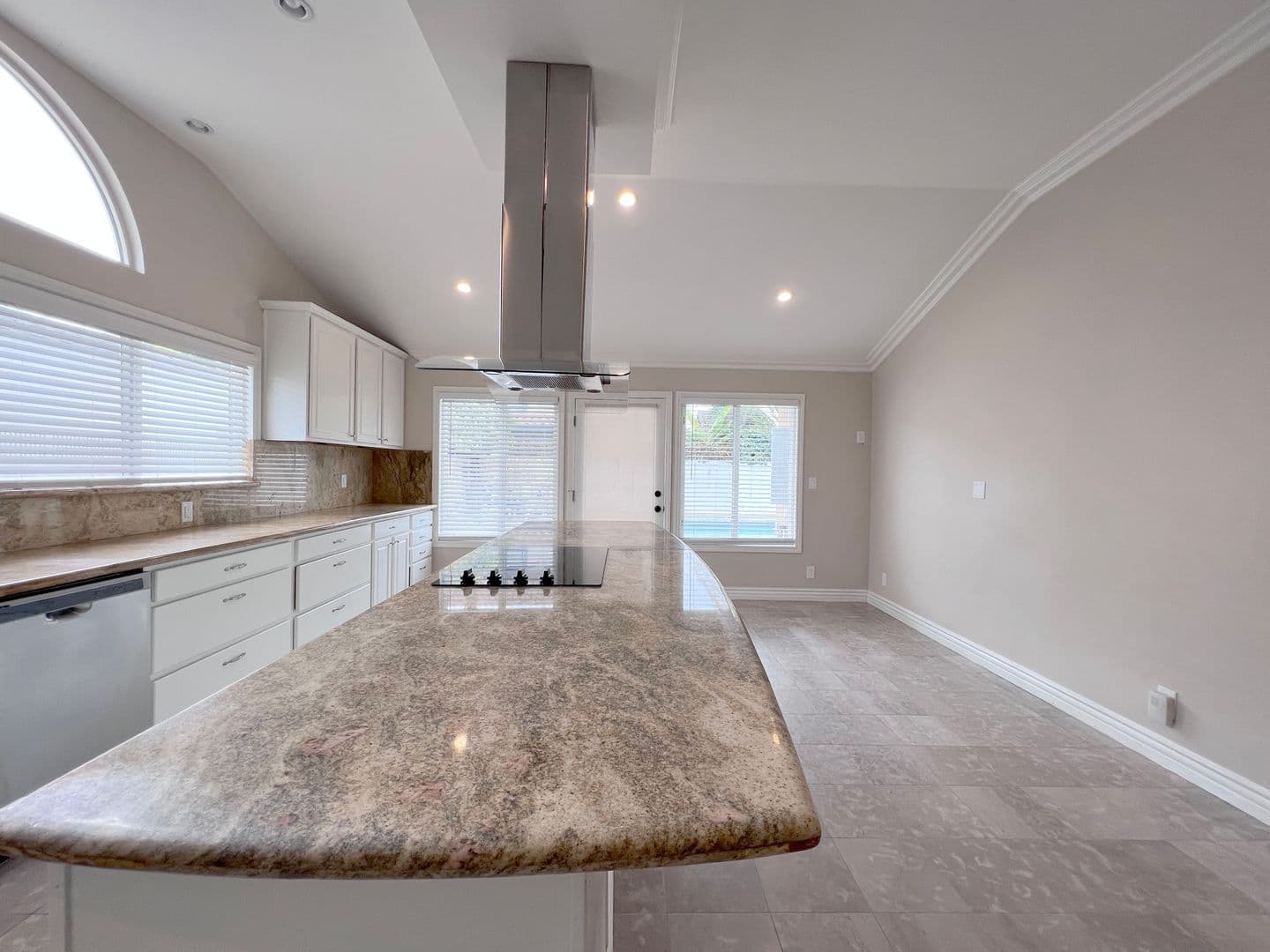 Huntington Beach House: 9362 Leilani Dr.