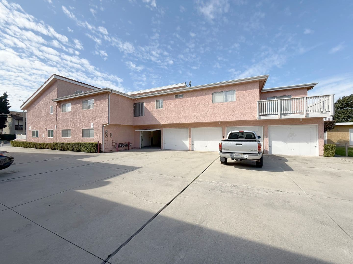 Huntington Beach Apartment: 5051 Dunbar Dr.