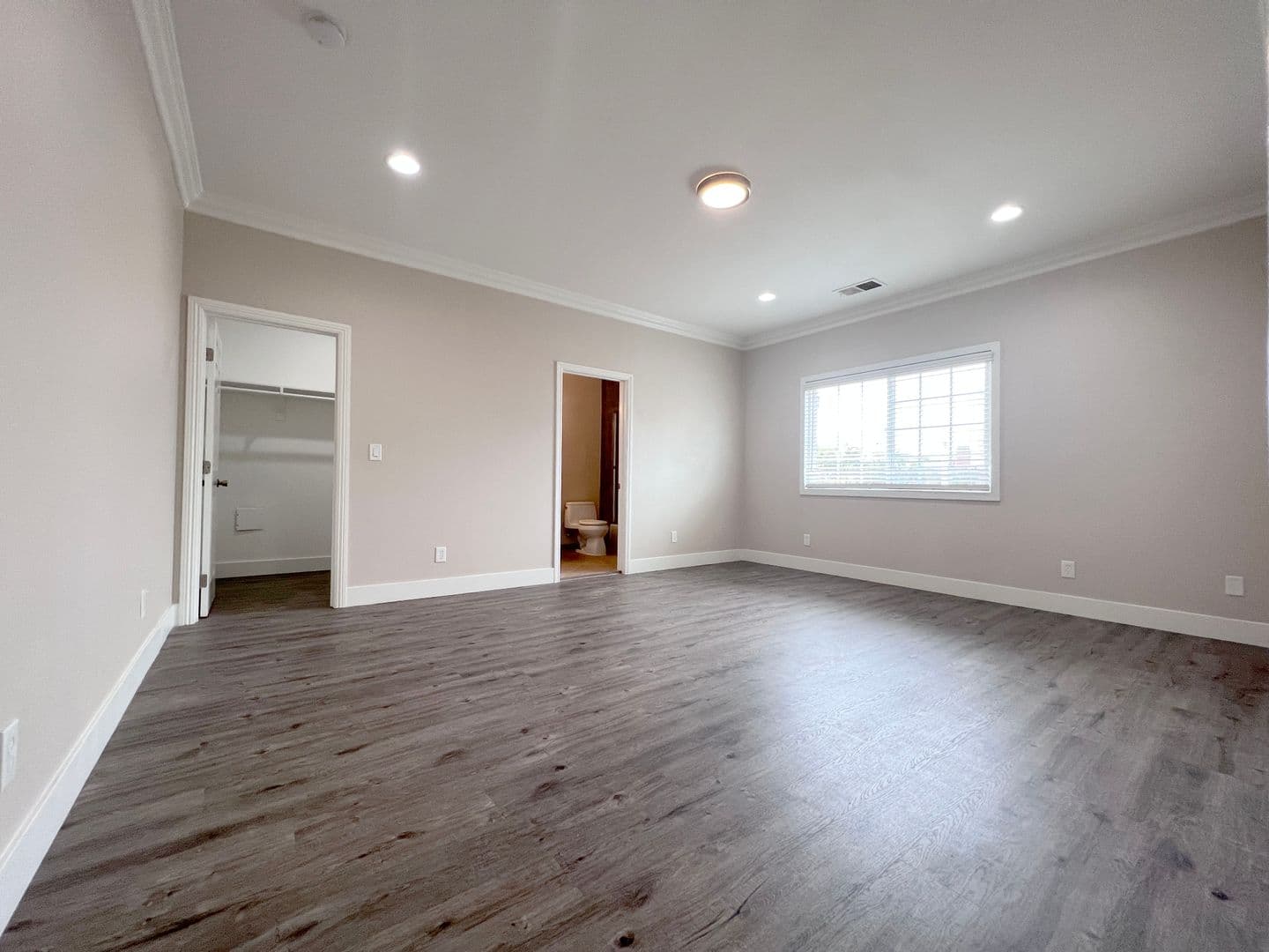 Huntington Beach House: 9362 Leilani Dr.