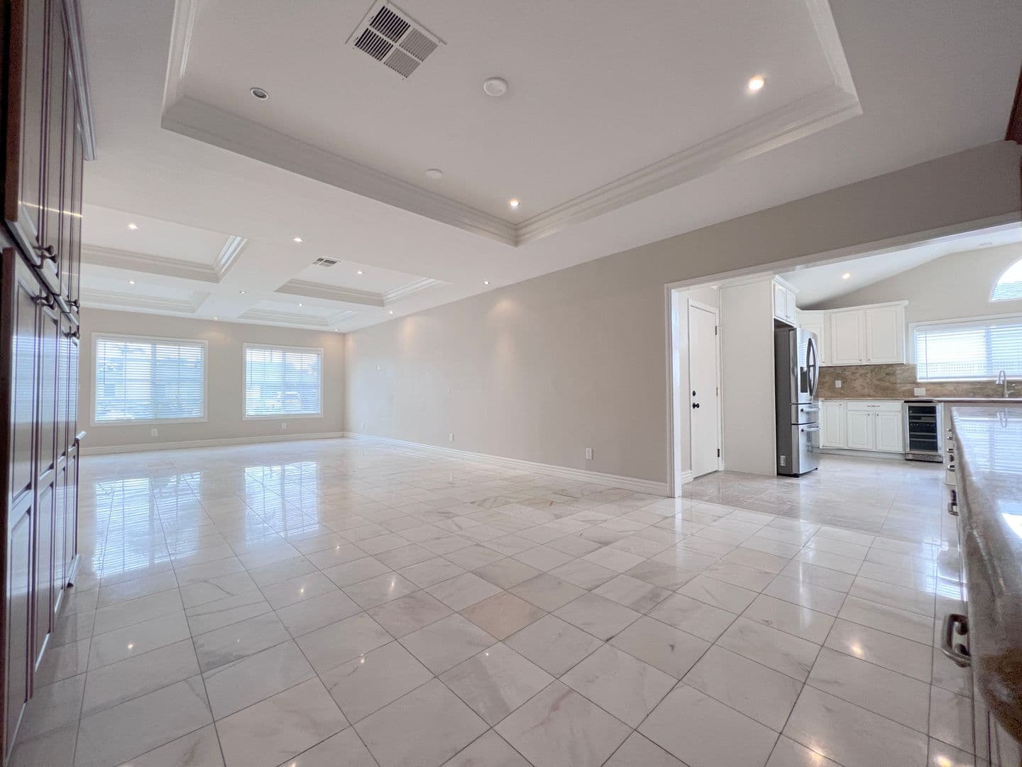 Huntington Beach House: 9362 Leilani Dr.