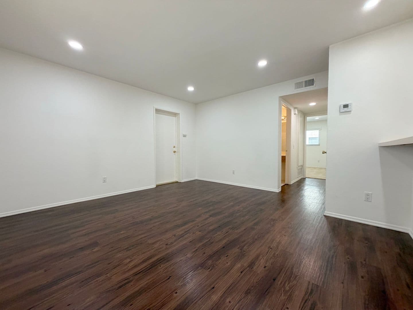 Huntington Beach Apartment: 5051 Dunbar Dr.
