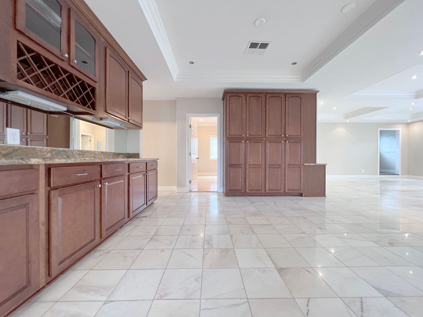 Huntington Beach House: 9362 Leilani Dr.