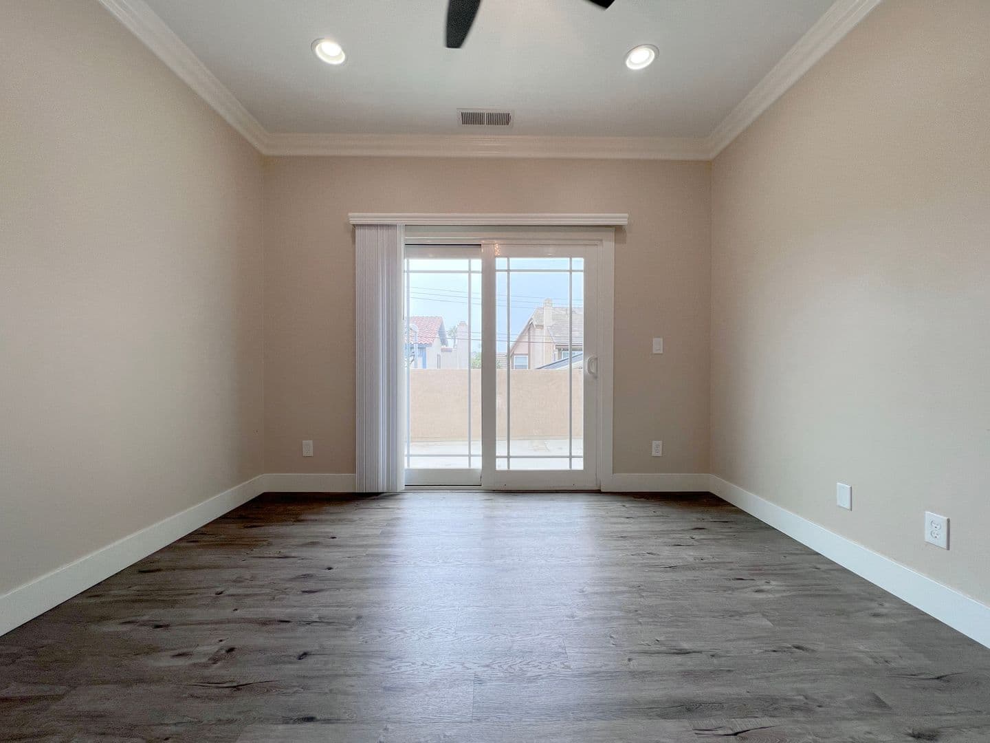 Huntington Beach House: 9362 Leilani Dr.