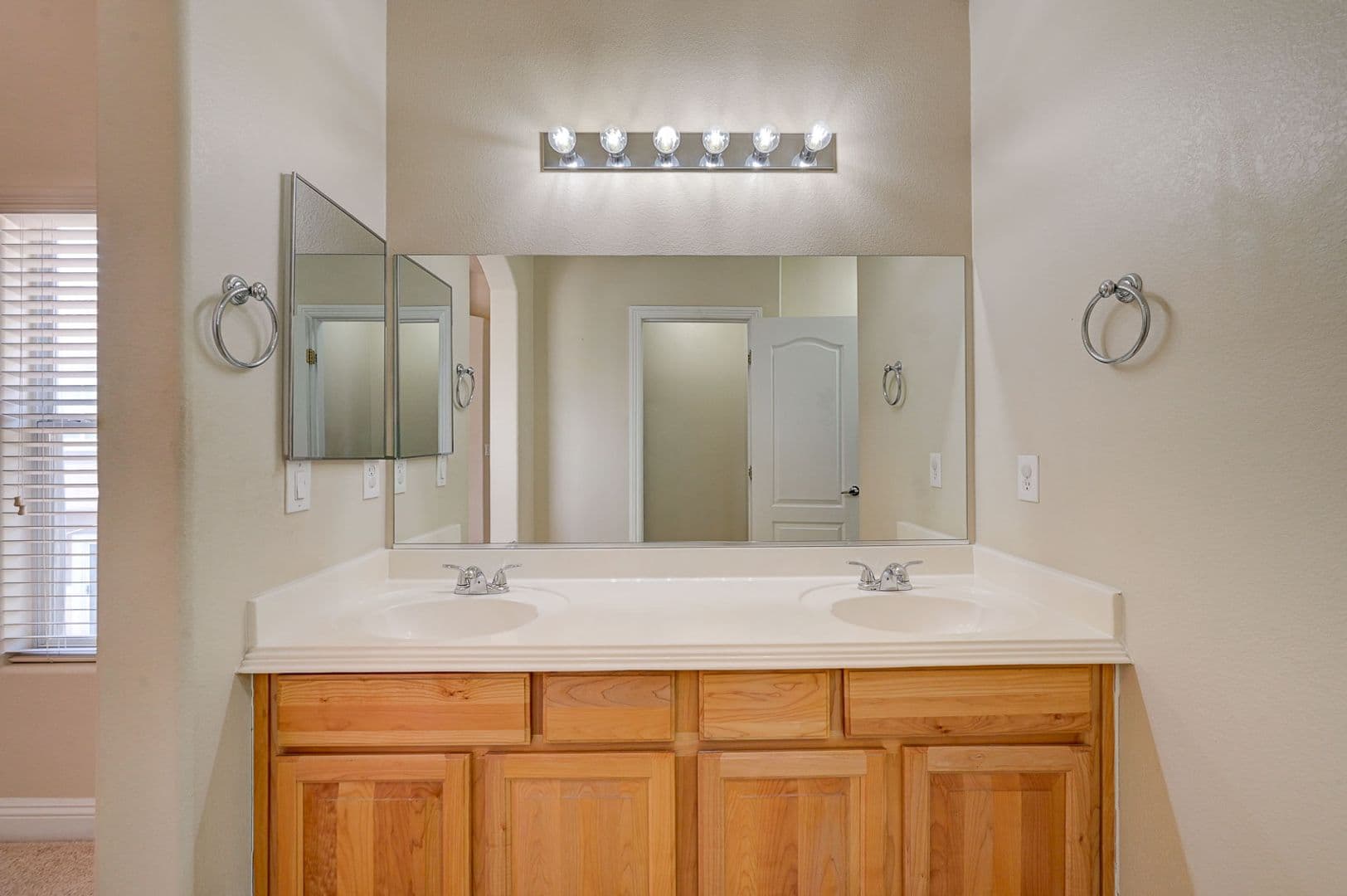 Las Vegas Townhome: 8744 Traveling Breeze Ave