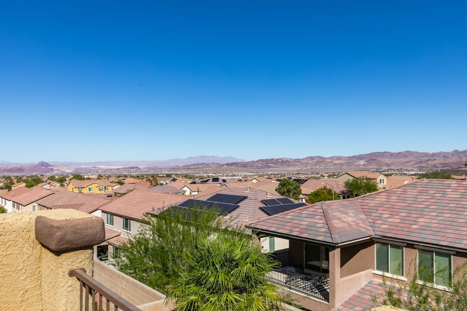 Henderson House: 1178 Yellow Orchid St