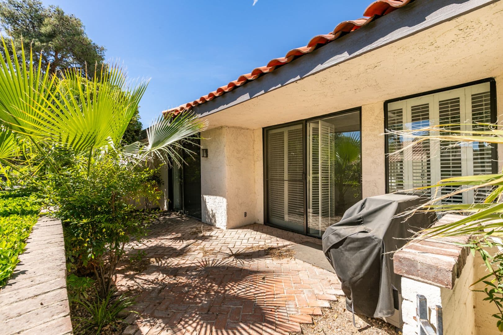 Las Vegas Townhome: 3452 Pino Cir