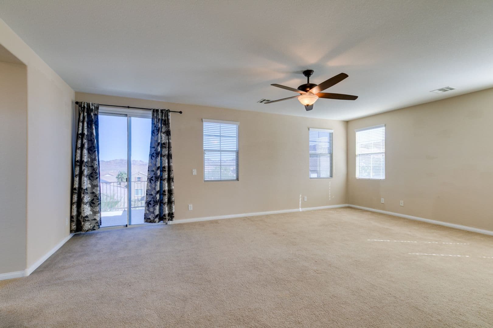Henderson House: 1178 Yellow Orchid St