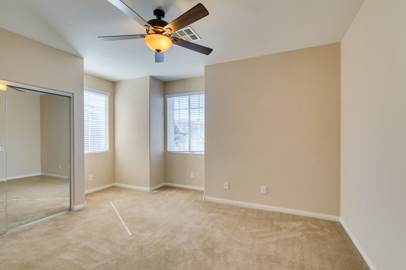 Henderson House: 1178 Yellow Orchid St