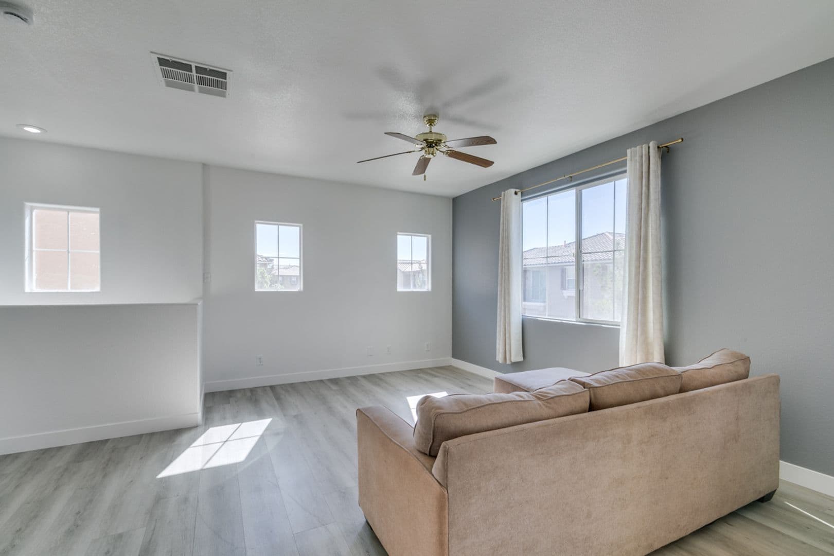 Las Vegas Townhome: 6255 W Arby