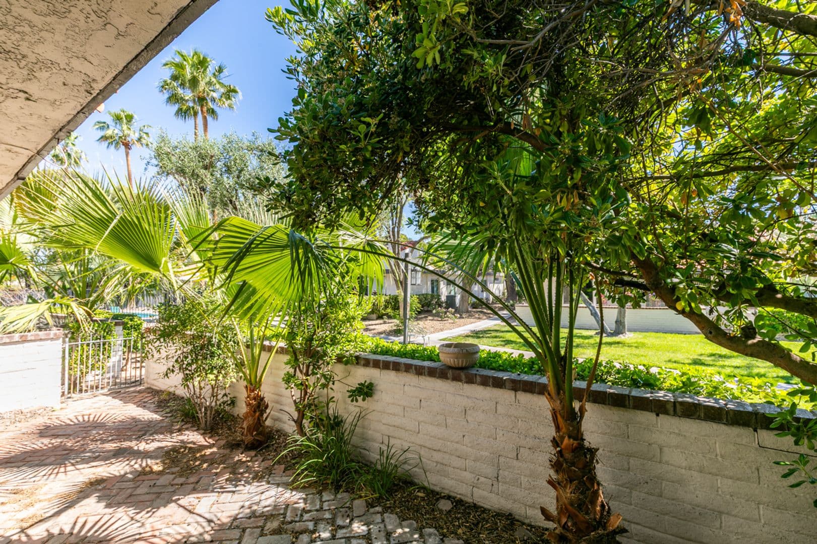Las Vegas Townhome: 3452 Pino Cir