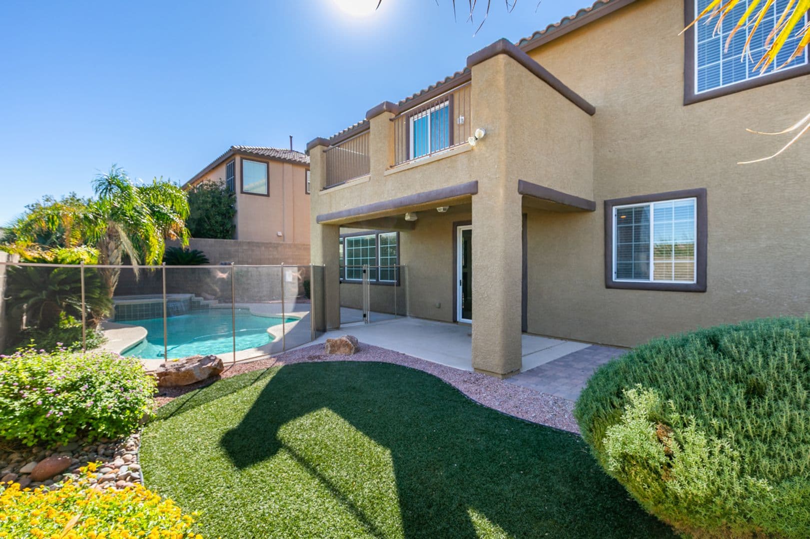 Henderson House: 1178 Yellow Orchid St