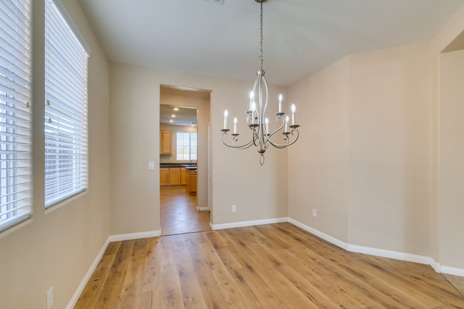 Henderson House: 1178 Yellow Orchid St
