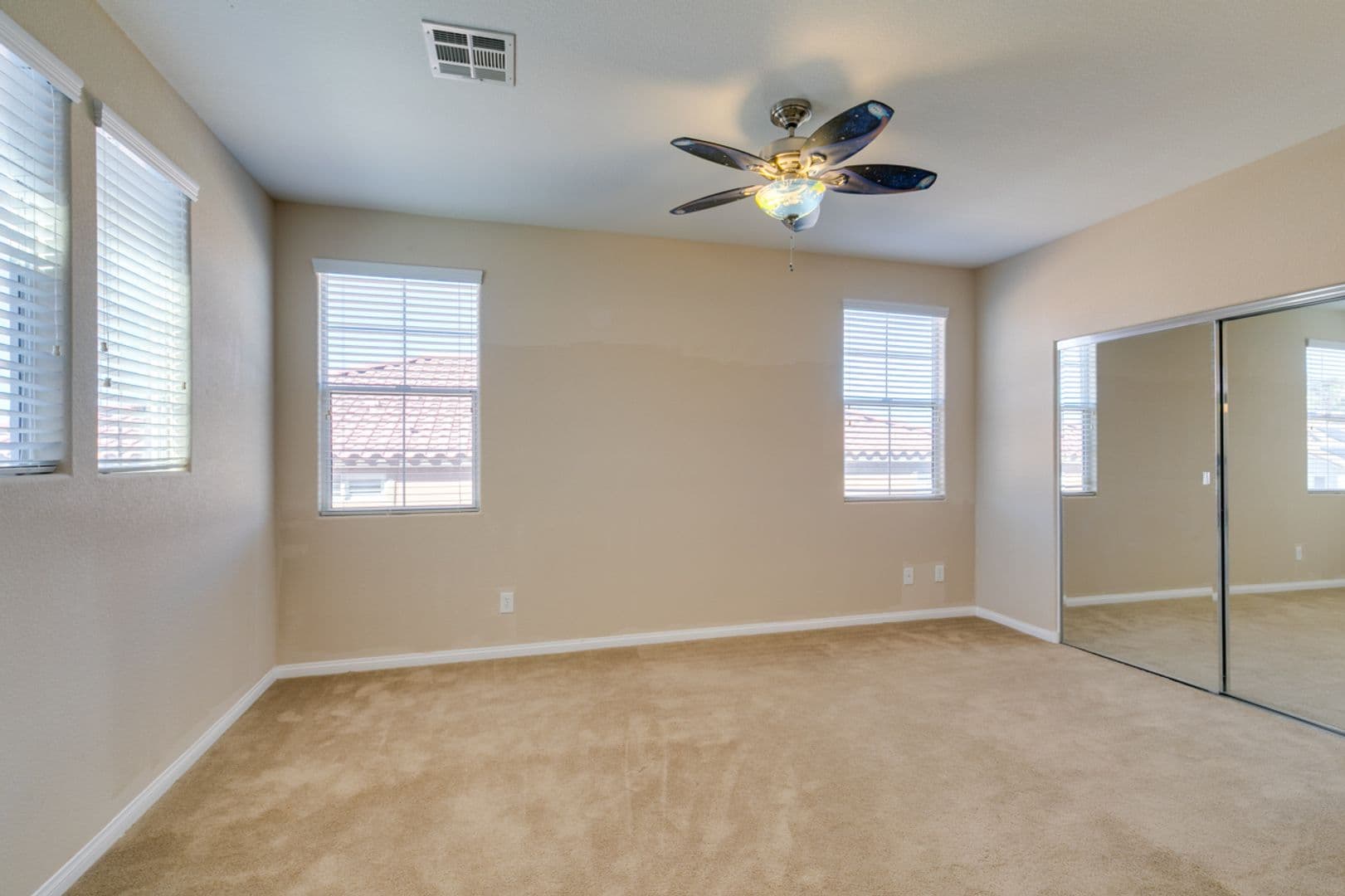 Henderson House: 1178 Yellow Orchid St