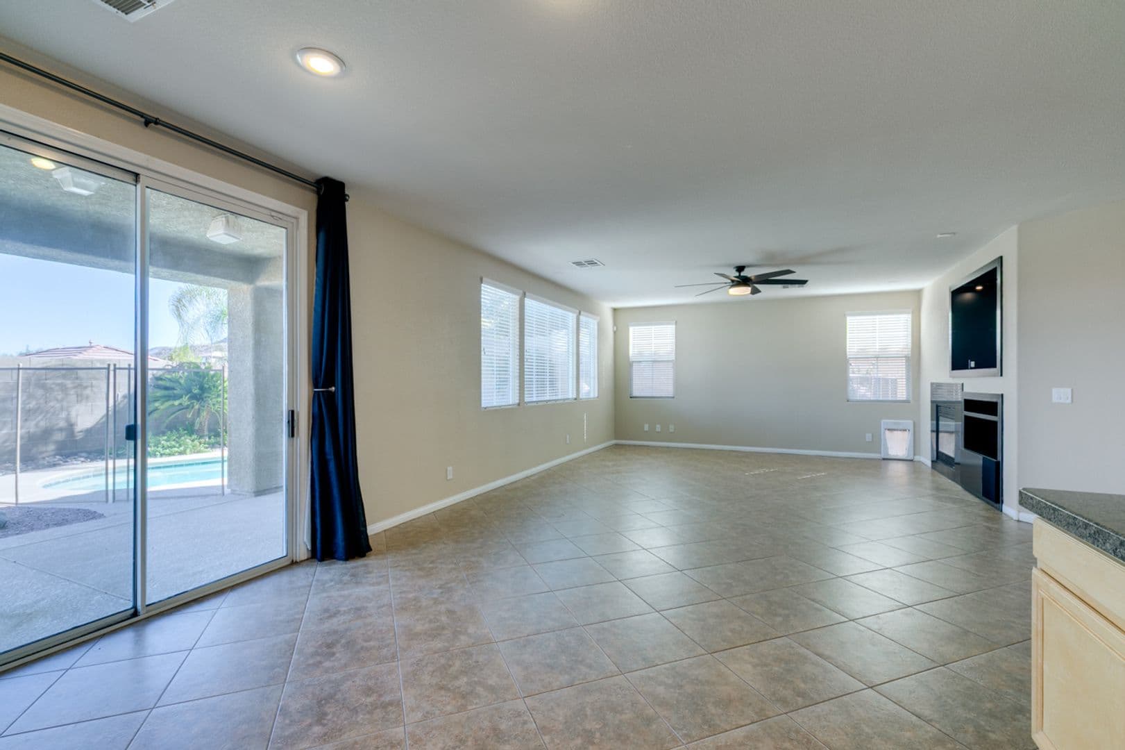Henderson House: 1178 Yellow Orchid St