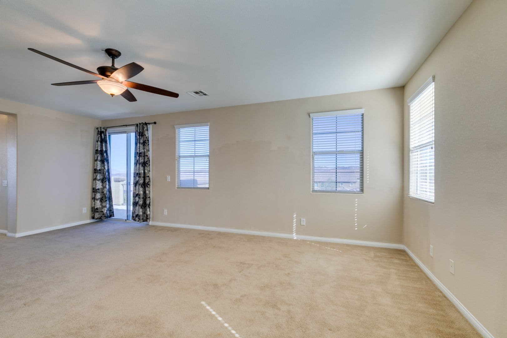 Henderson House: 1178 Yellow Orchid St
