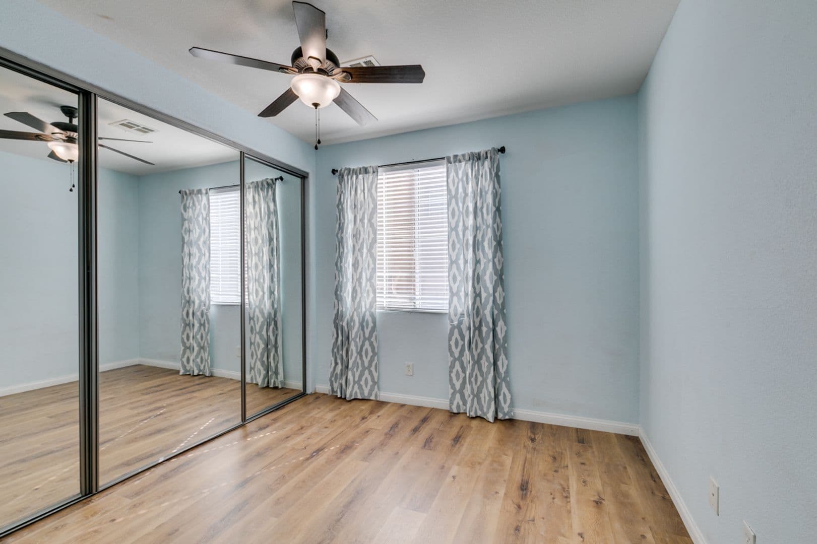 Henderson House: 1178 Yellow Orchid St
