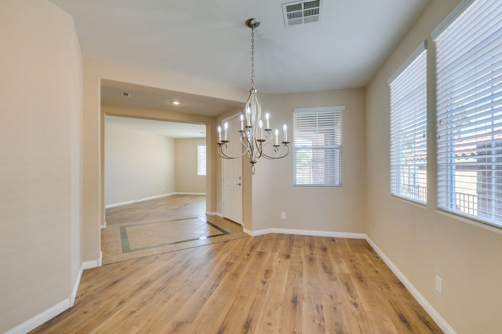 Henderson House: 1178 Yellow Orchid St