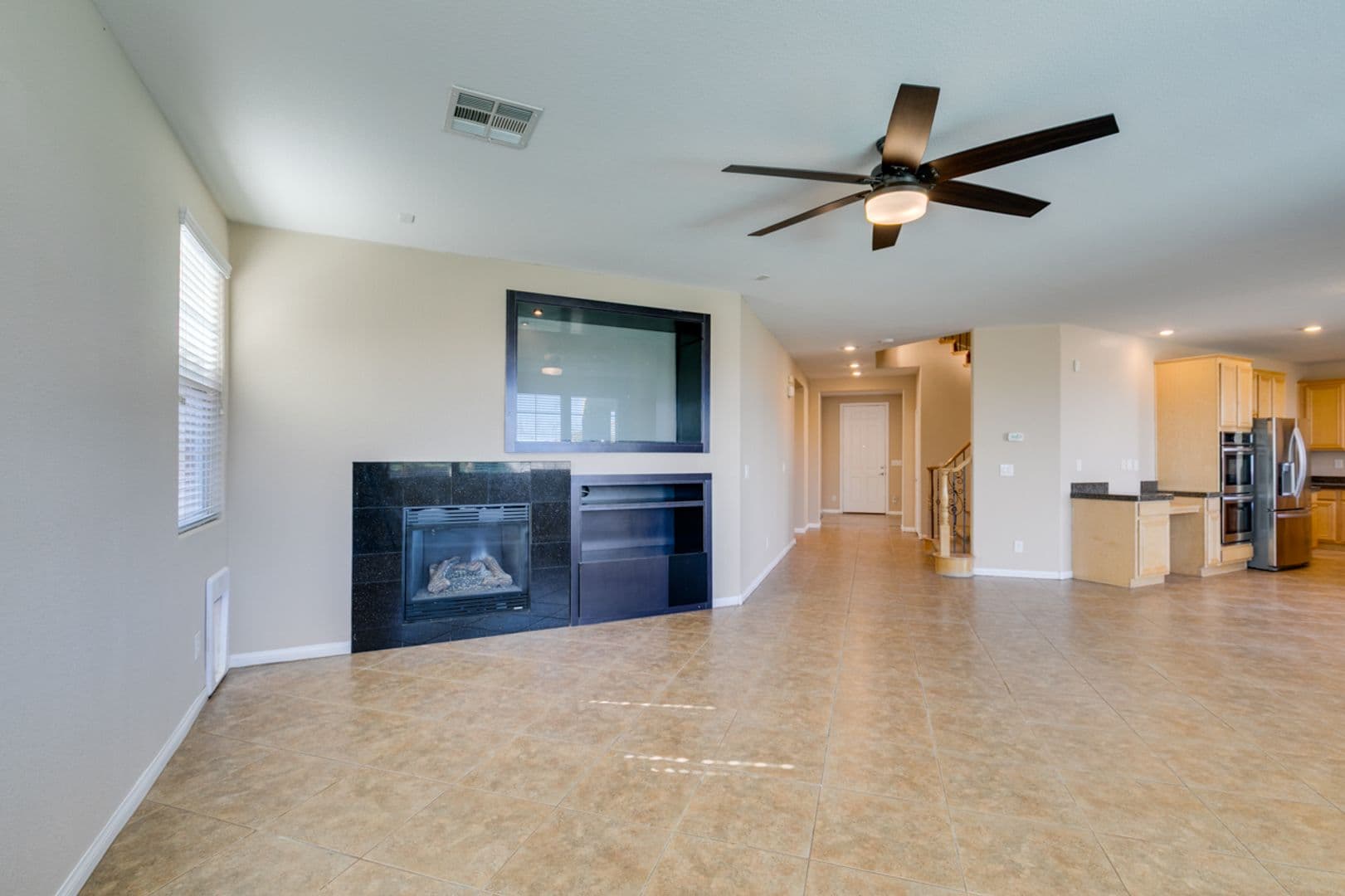 Henderson House: 1178 Yellow Orchid St