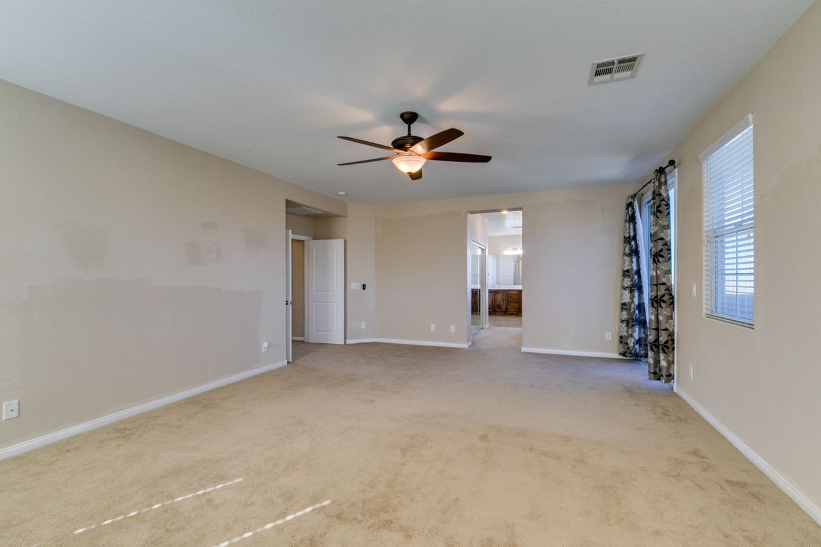 Henderson House: 1178 Yellow Orchid St