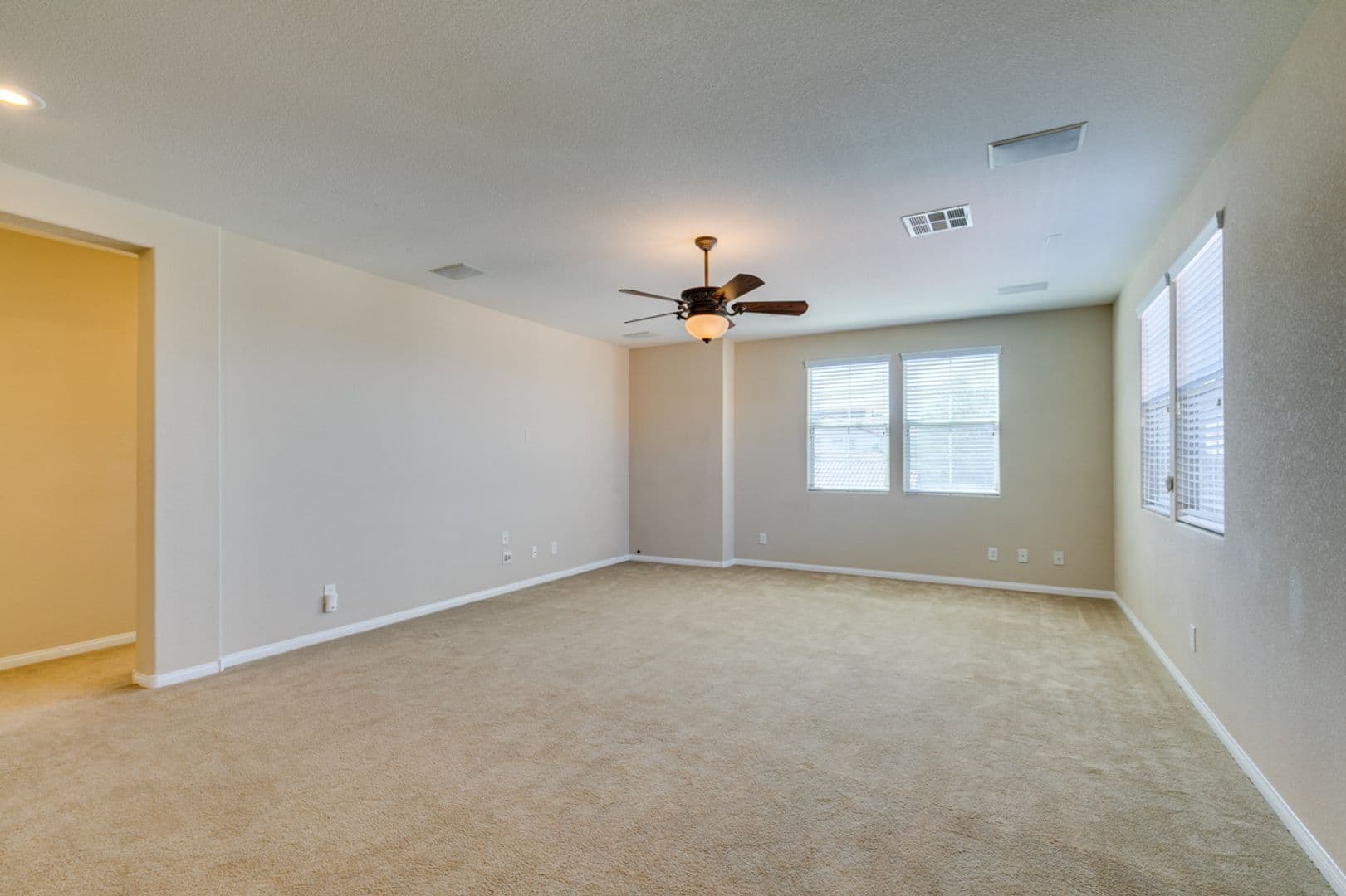 Henderson House: 1178 Yellow Orchid St