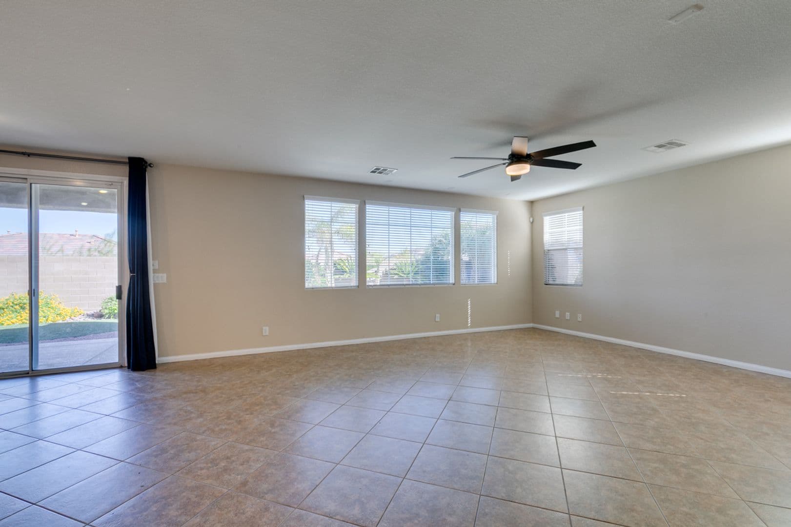 Henderson House: 1178 Yellow Orchid St