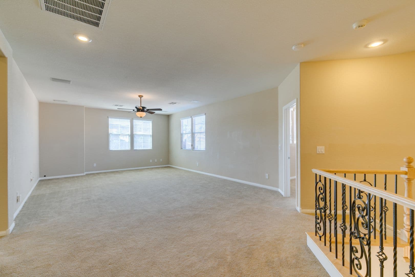 Henderson House: 1178 Yellow Orchid St