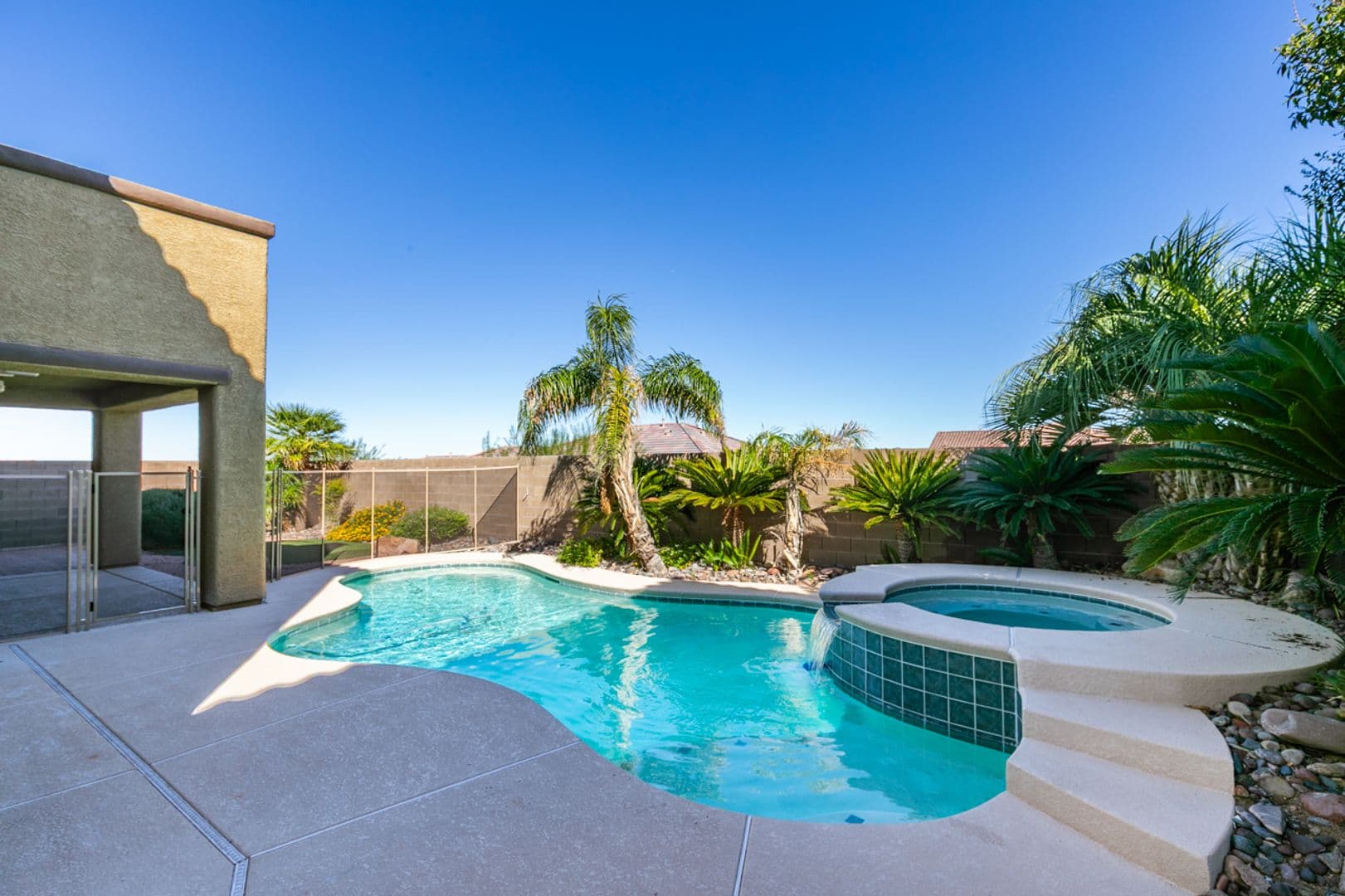 Henderson House: 1178 Yellow Orchid St