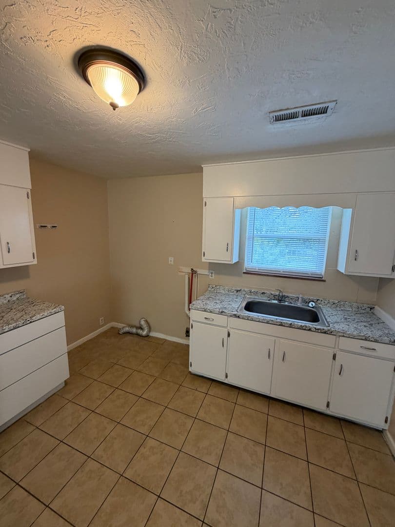 Morristown Apartment: 504- 506 Union Ave