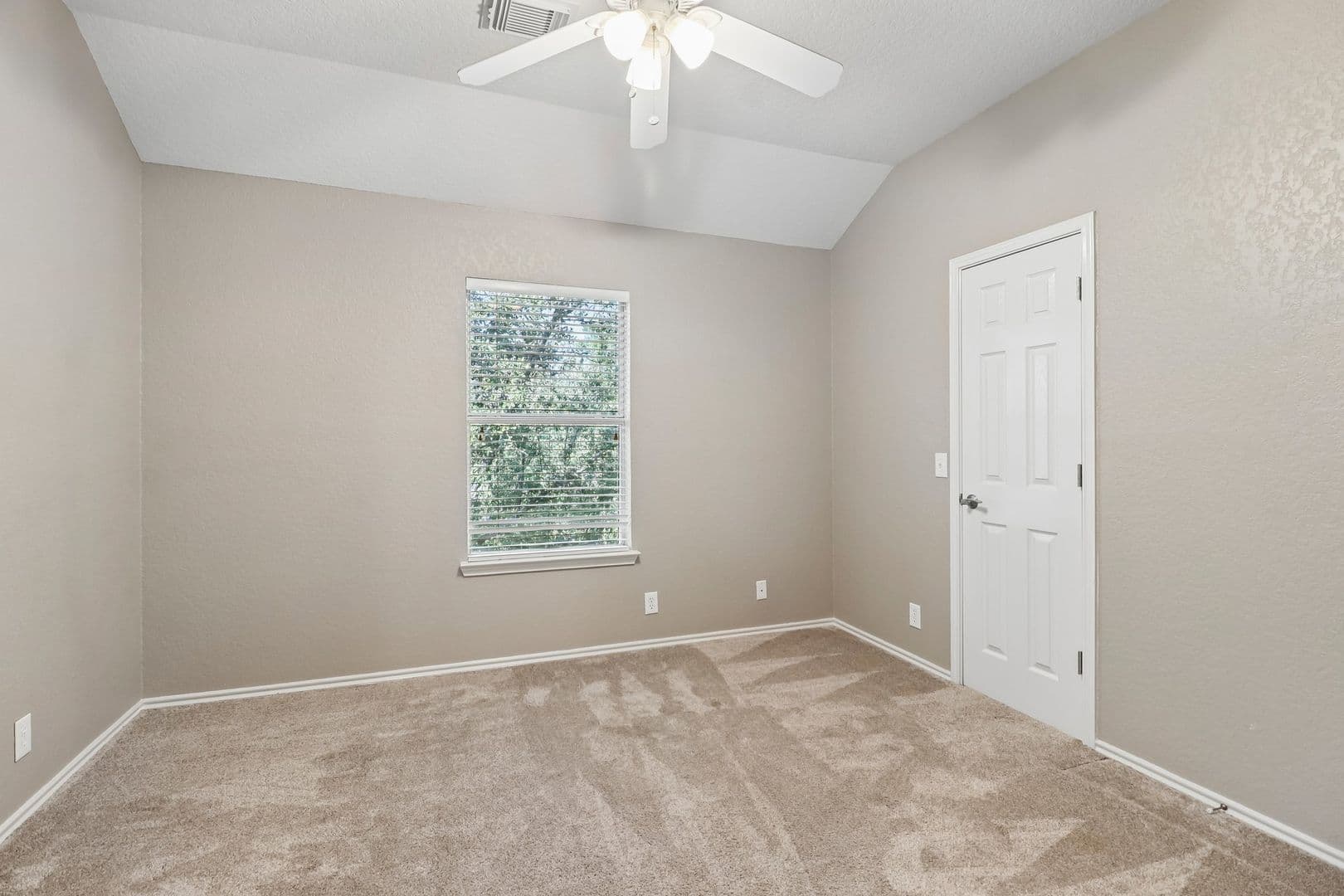 Schertz House: 3904 Arroyo Seco