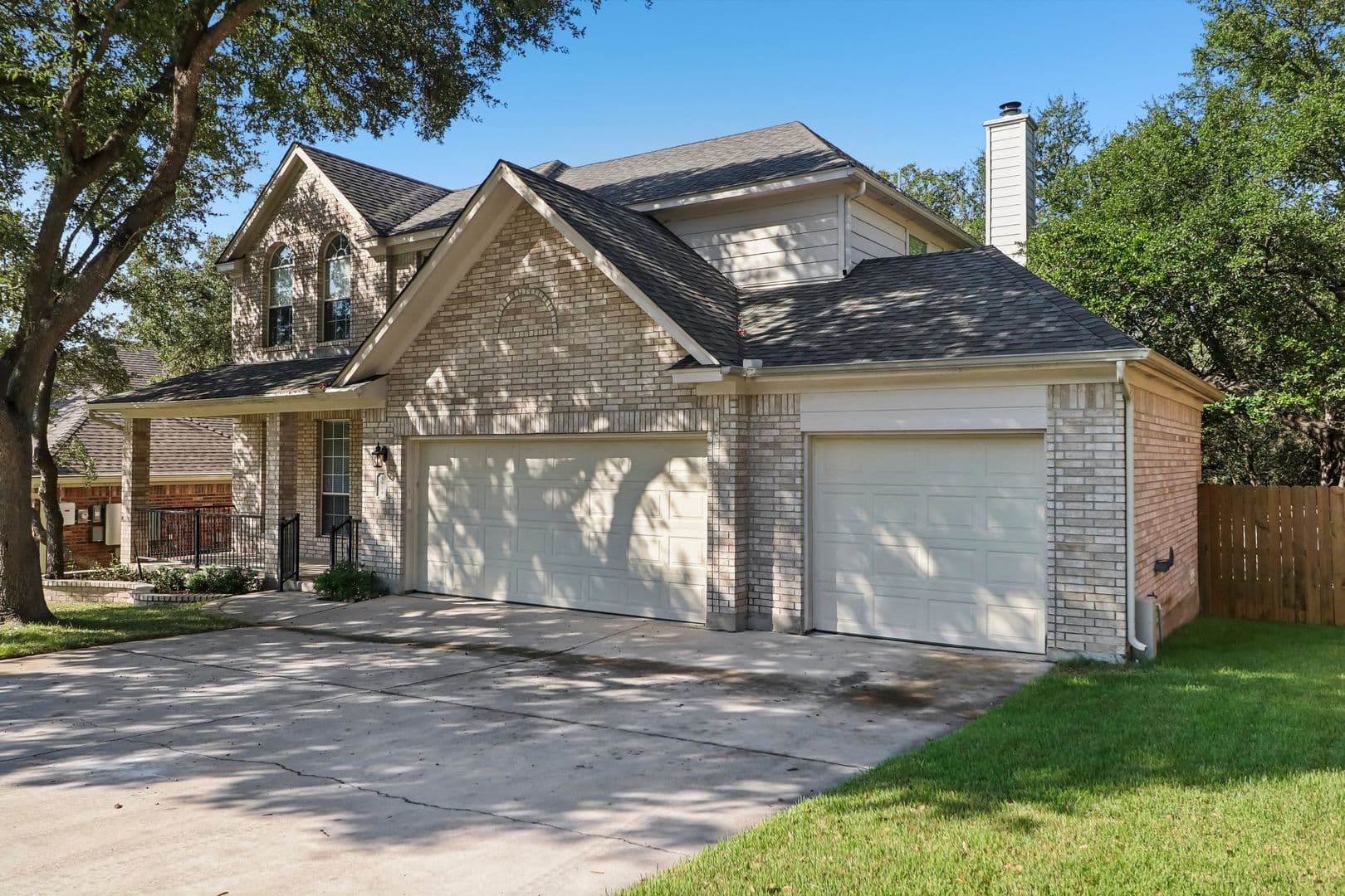 Schertz House: 3904 Arroyo Seco