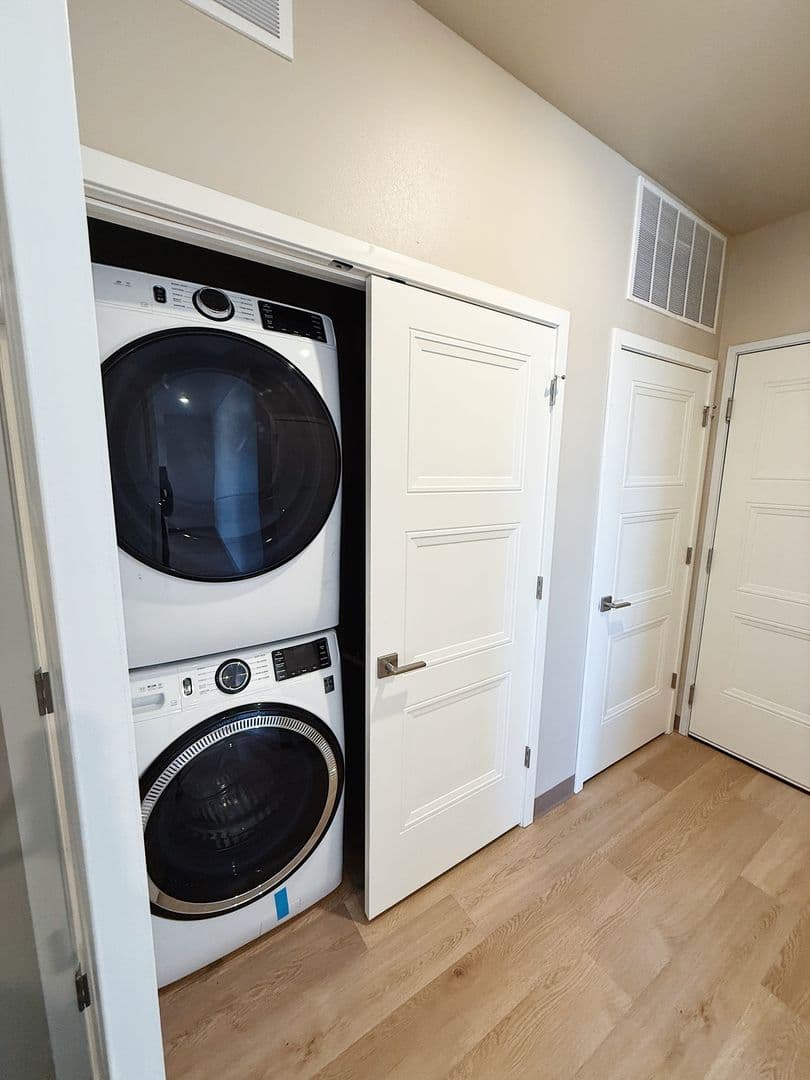 Tiffin Apartment: 1163 Baltic Avenue