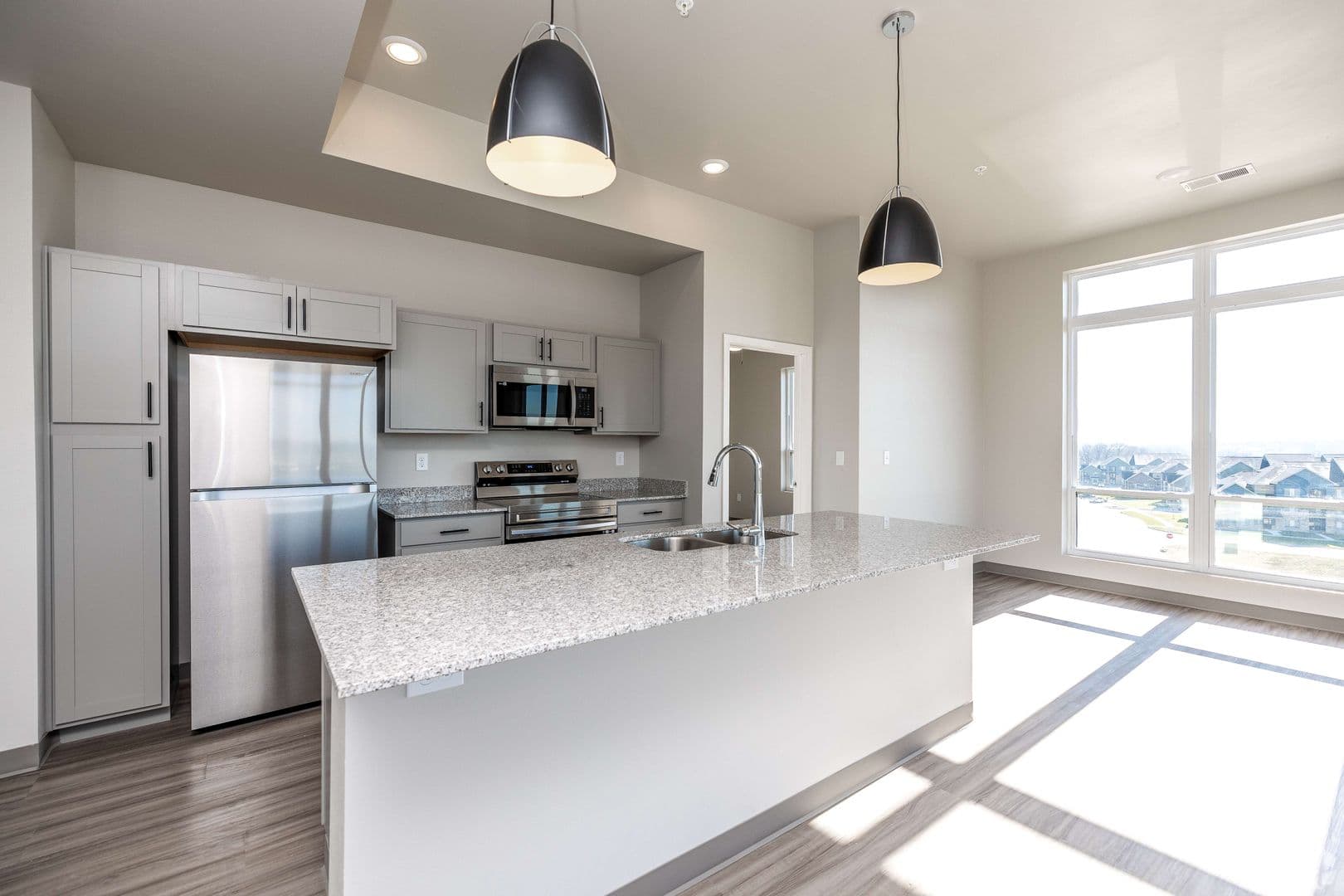 Tiffin Apartment: 1111 Parkside Street