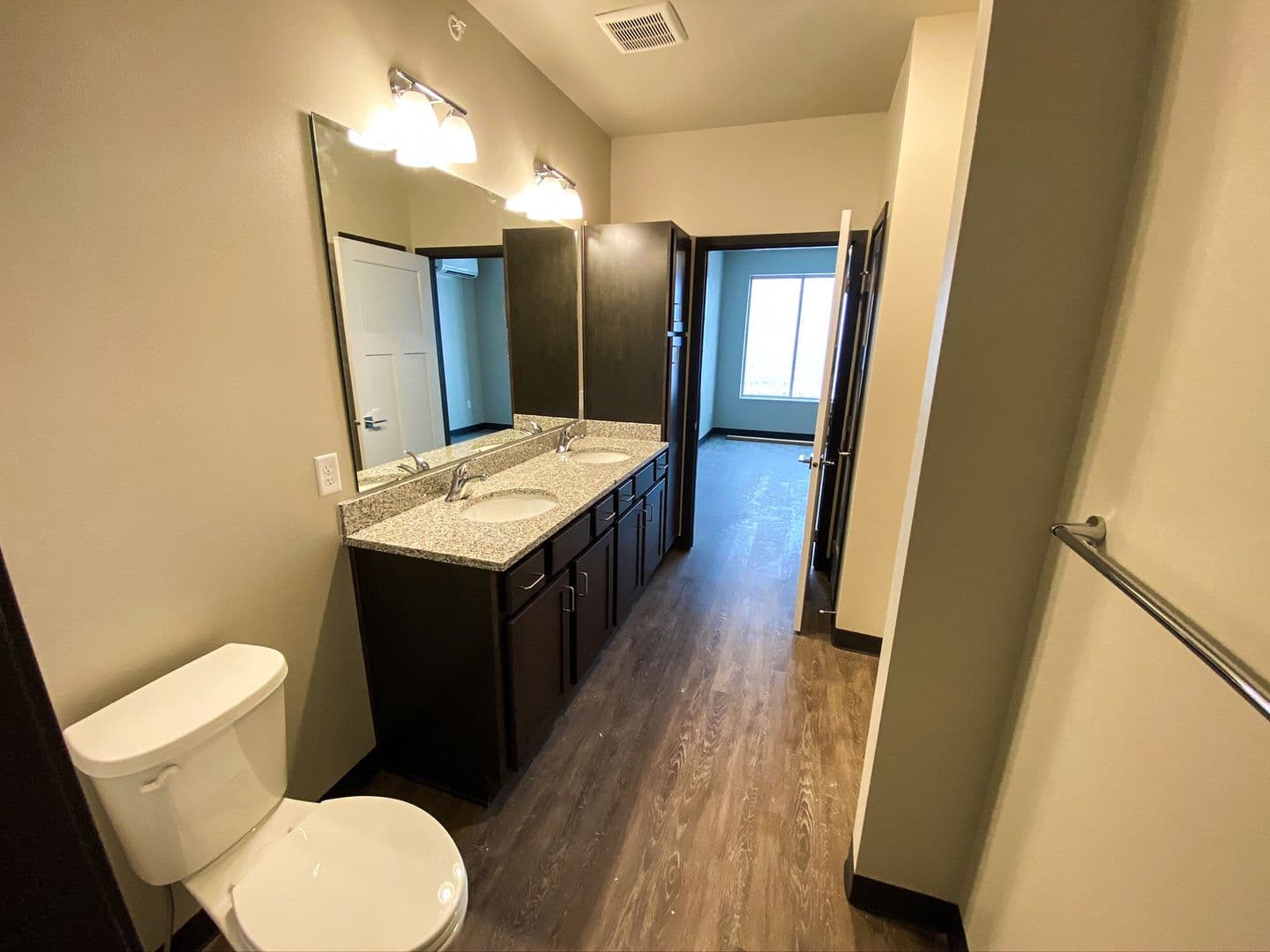 Tiffin Apartment: 1201 Aster Drive