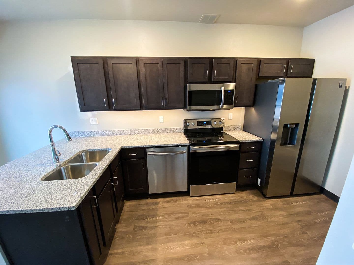 Tiffin Apartment: 1201 Aster Drive