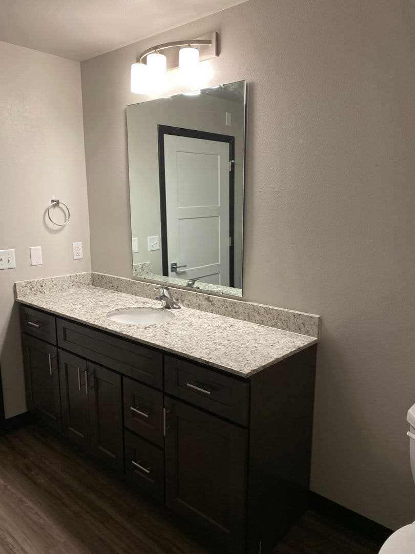 Tiffin Apartment: 1100 Andersen Place