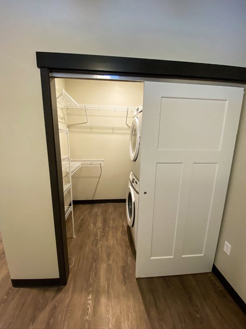 Tiffin Apartment: 1201 Aster Drive