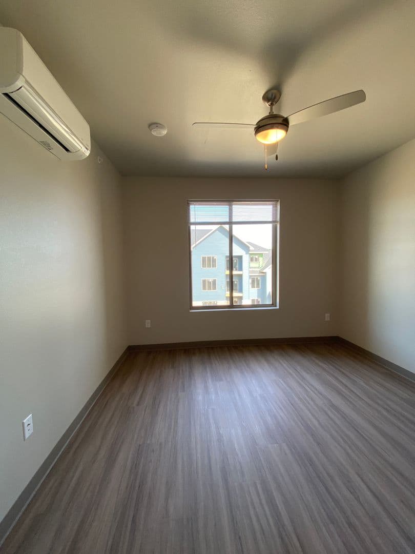 Tiffin Apartment: 1401 Aster Drive