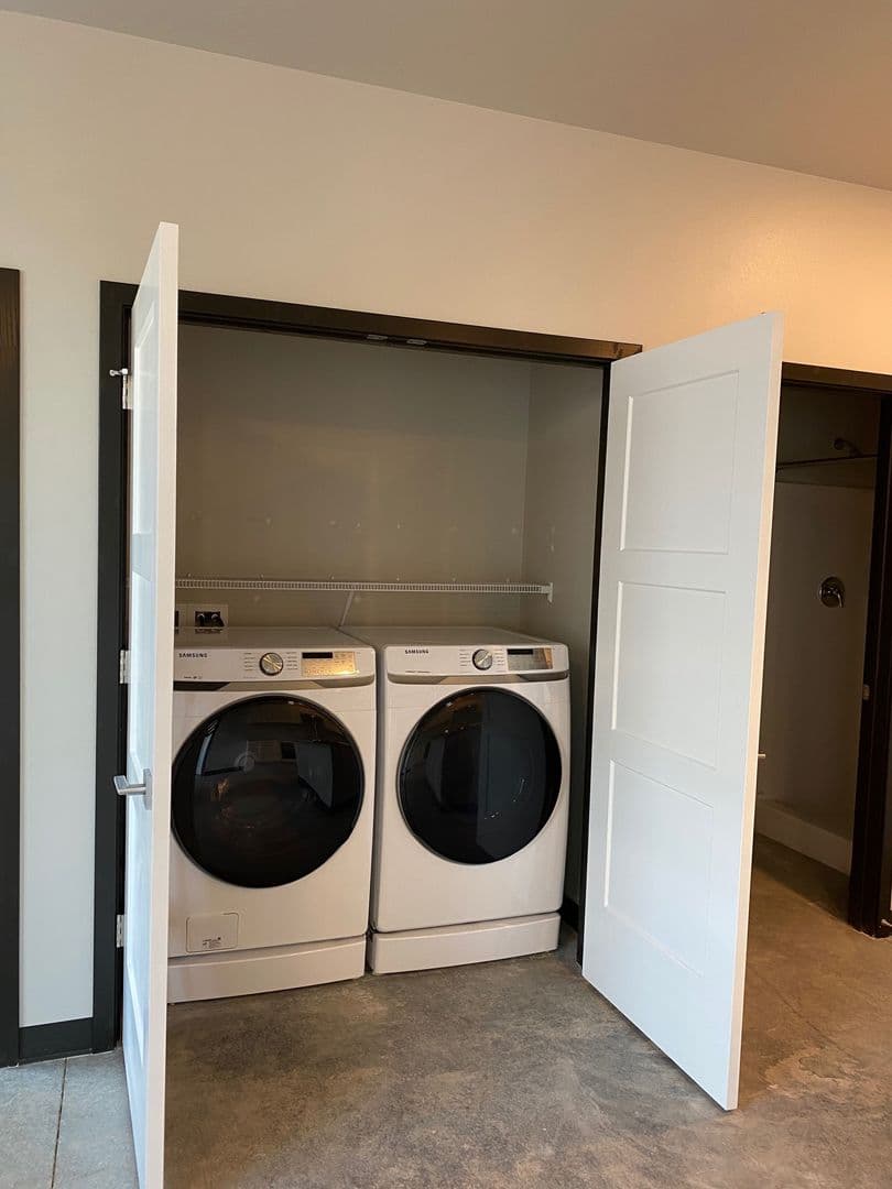 Tiffin Apartment: 1100 Andersen Place