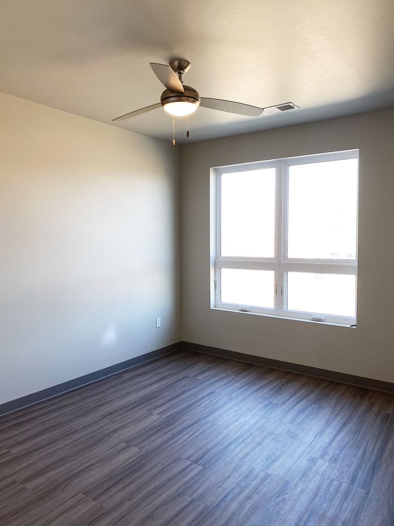Tiffin Apartment: 1111 Parkside Street