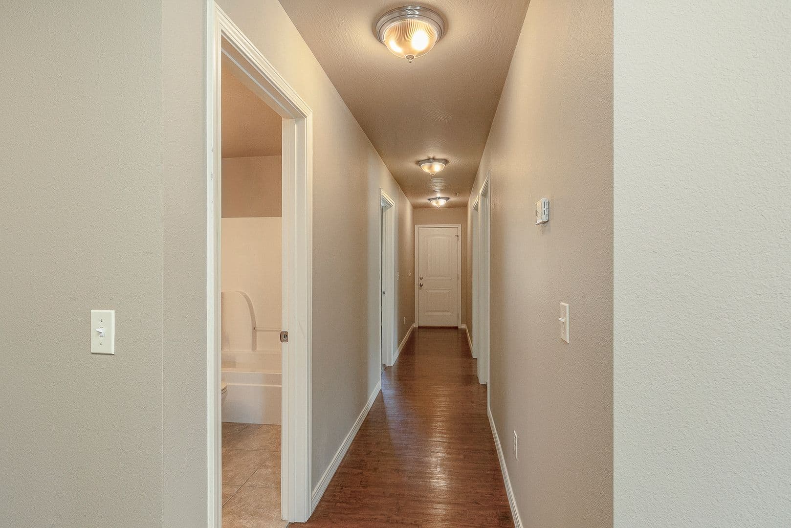 Springfield Apartment: W Sexton
