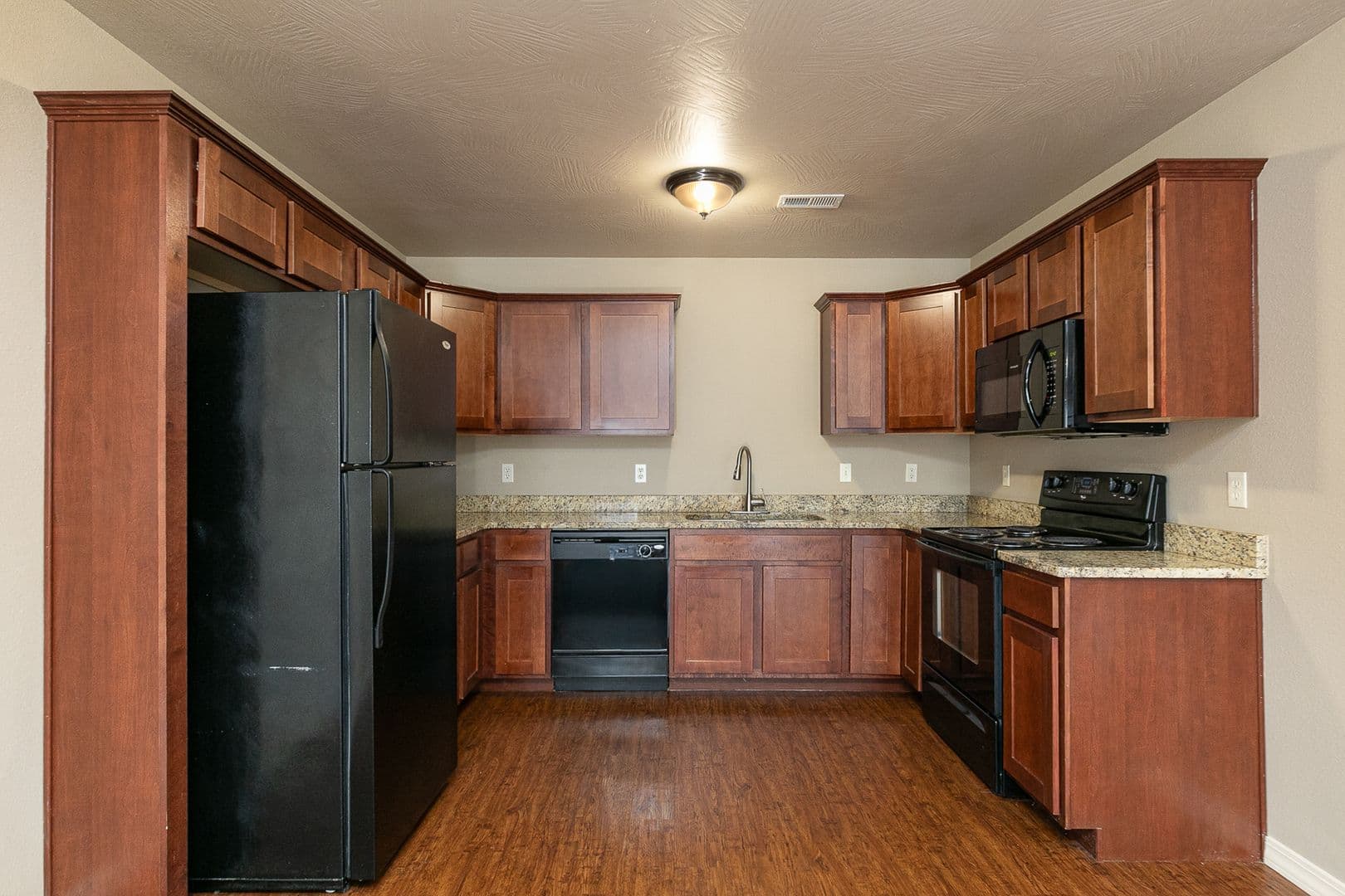 Springfield Apartment: W Sexton
