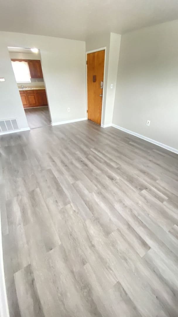 Louisville Apartment: 3117, 3201, 3202, & 3204 Melody Acres