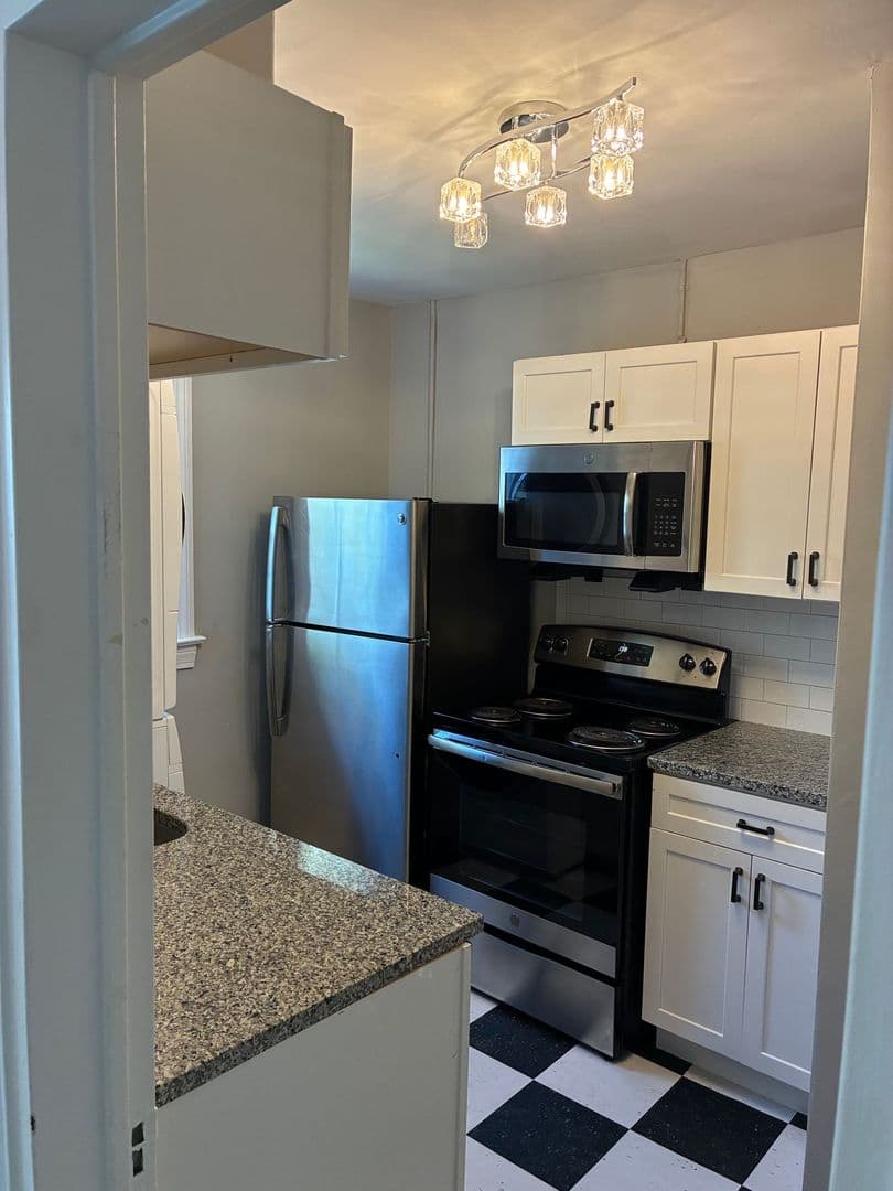 Louisville Apartment: 2315 Glenmary Avenue