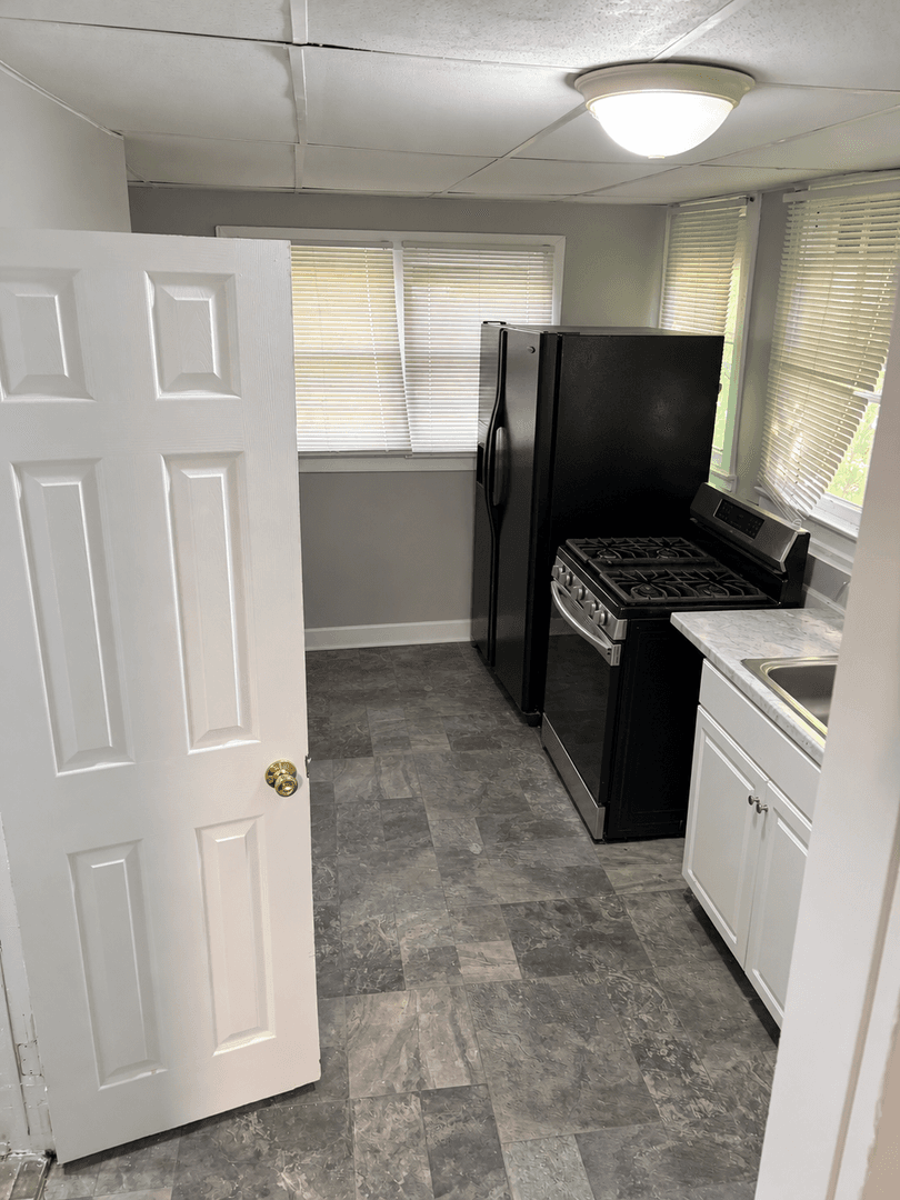 Louisville Apartment: 1349 Olive St.