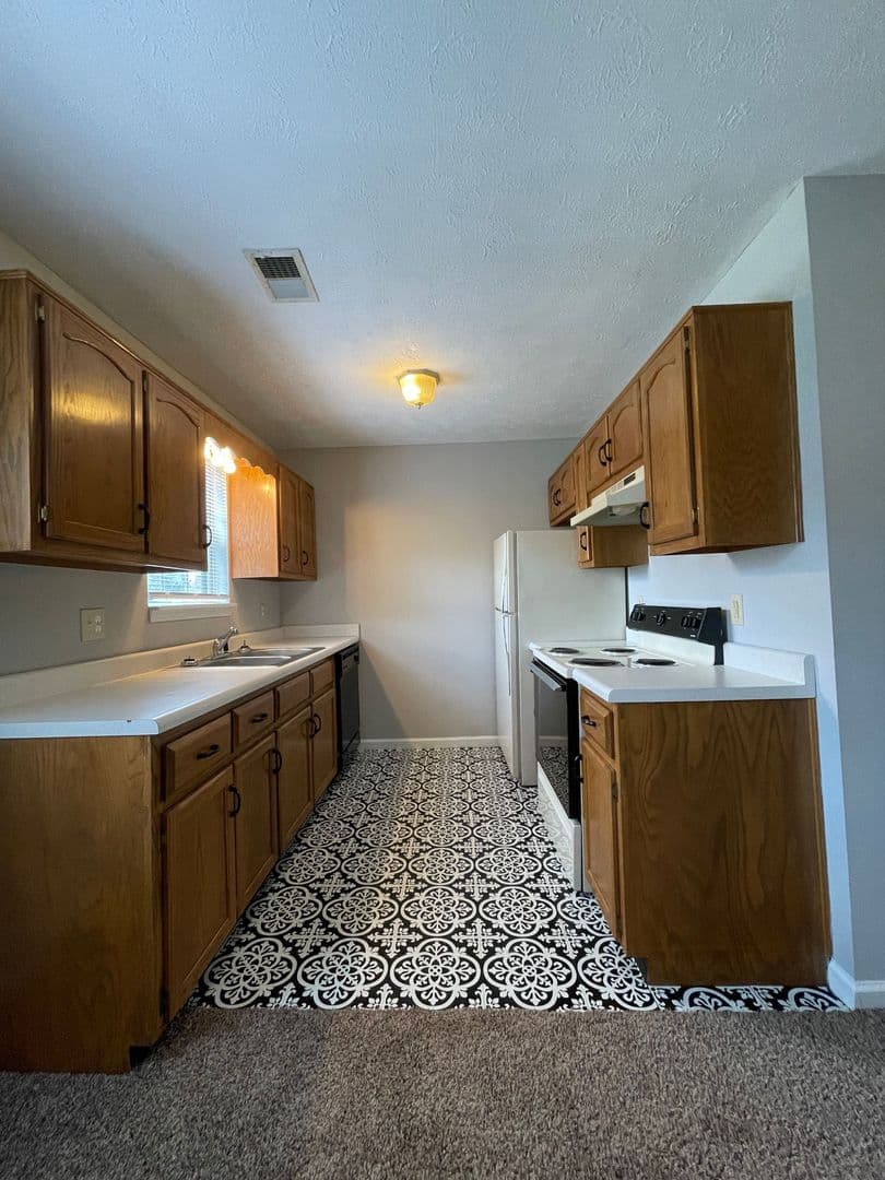 Berea Apartment: 117 Lester Drive
