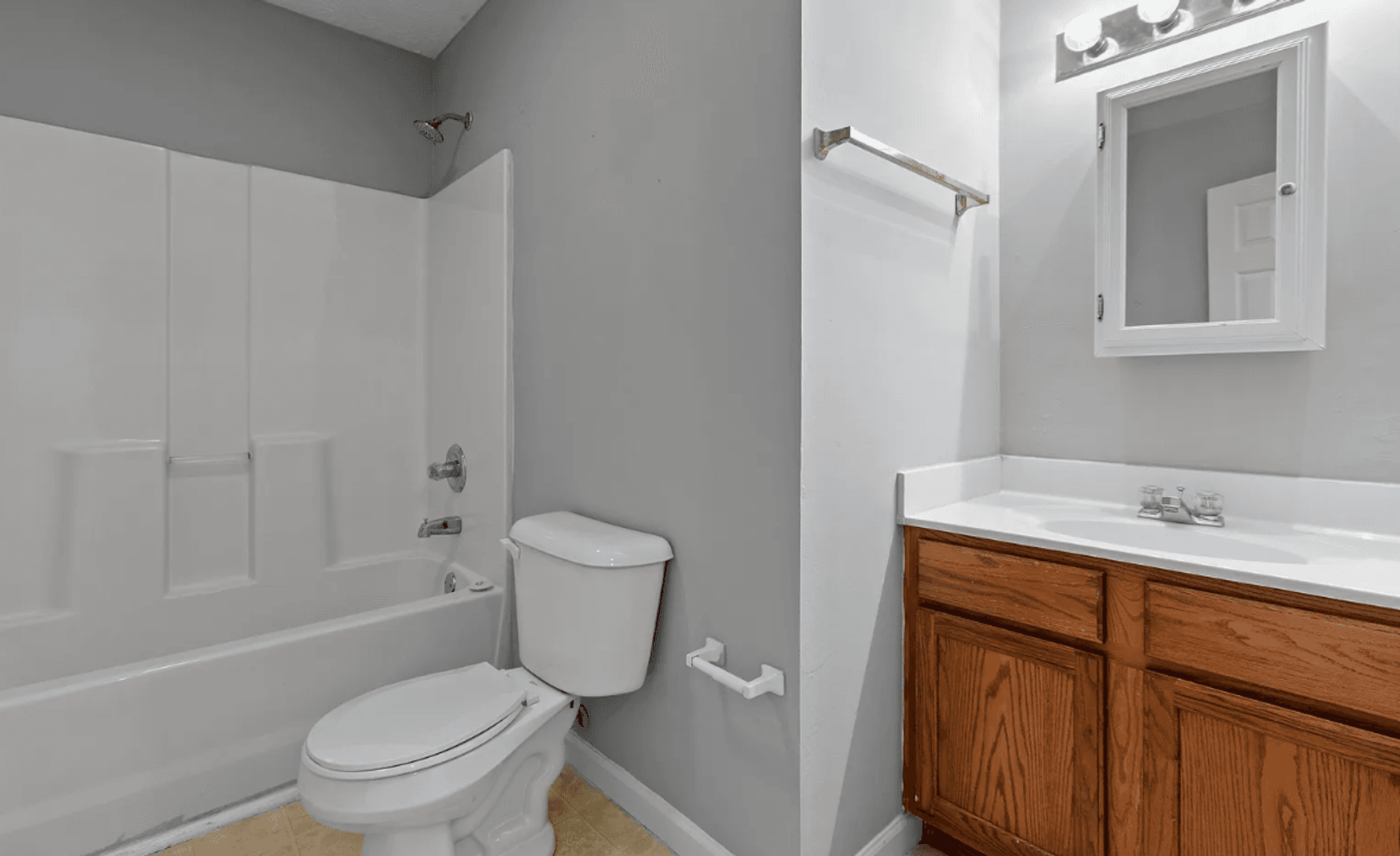 Richmond Apartment: 1100 Richmond Green Dr