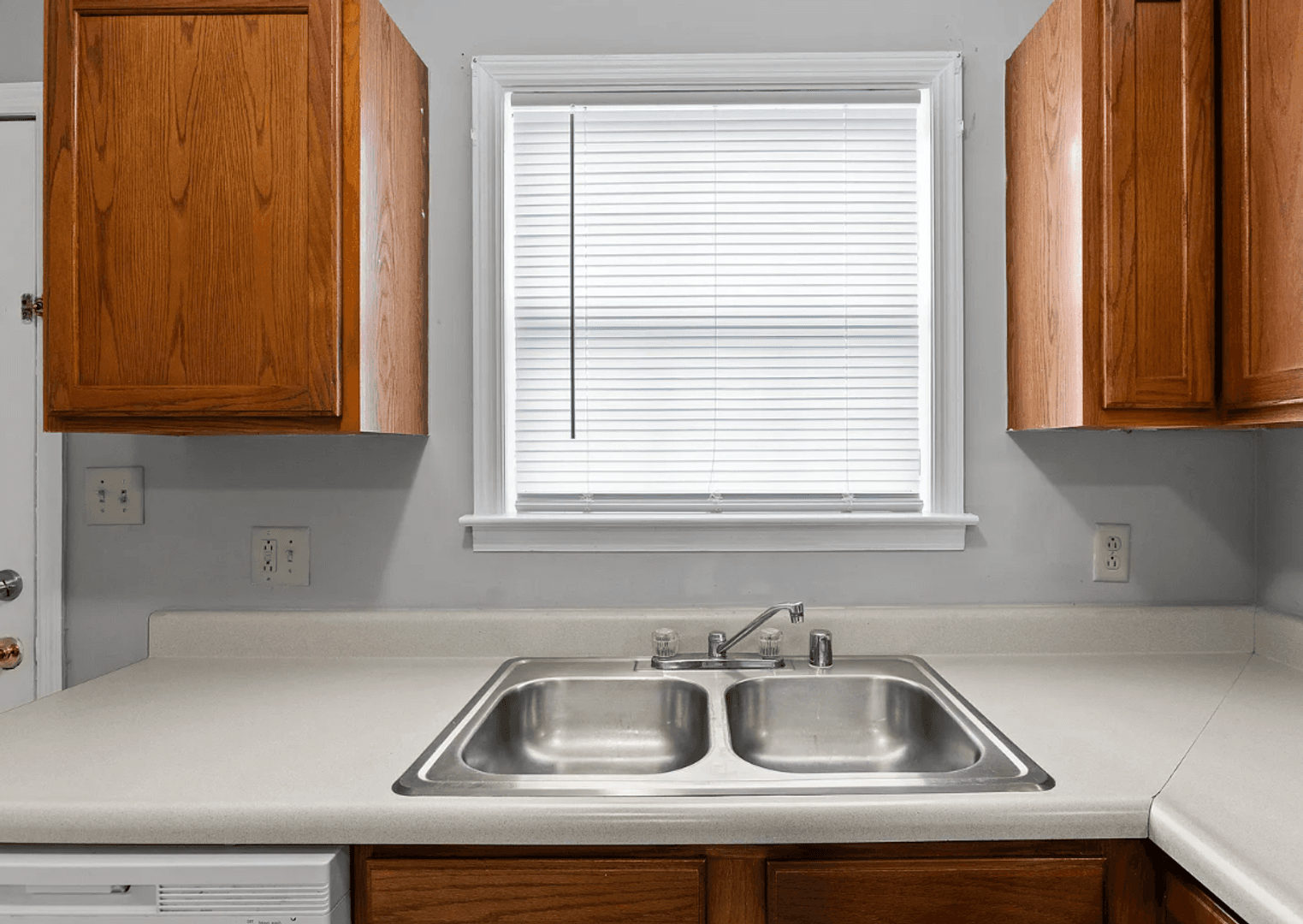 Richmond Apartment: 1100 Richmond Green Dr