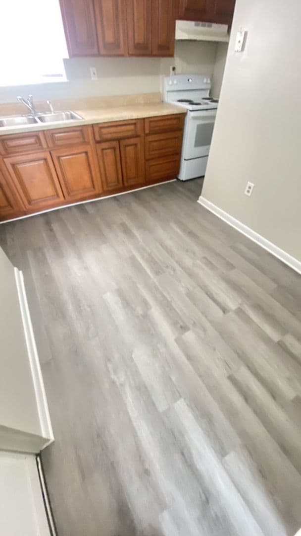 Louisville Apartment: 3117, 3201, 3202, & 3204 Melody Acres