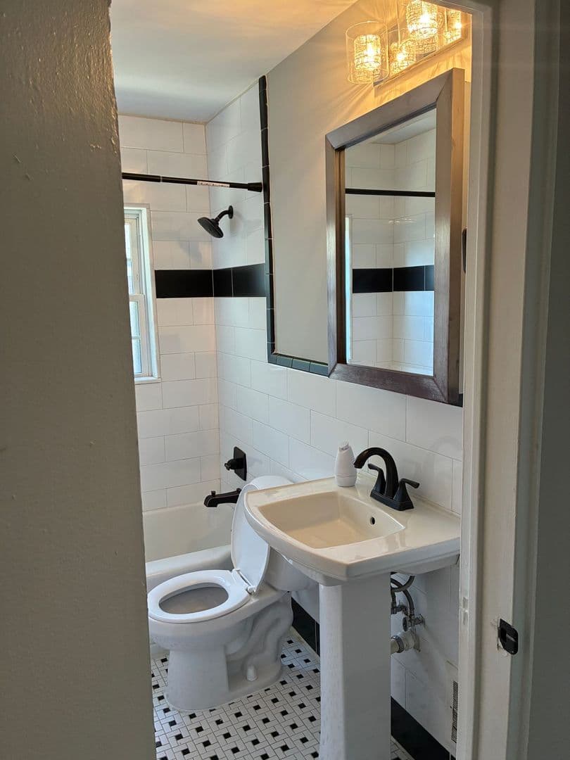 Louisville Apartment: 2315 Glenmary Avenue